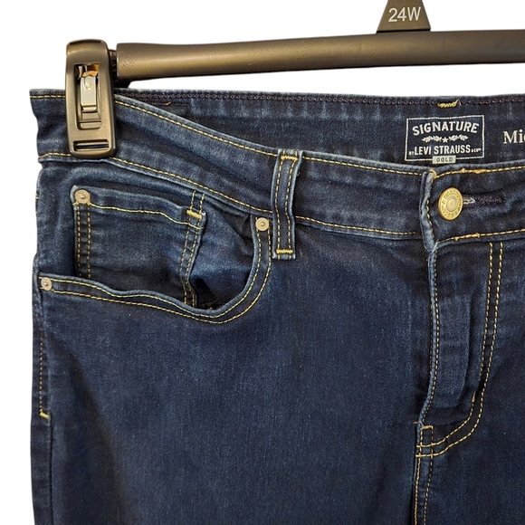 Levi's Signature Gold Mid-rise Skinny Blue Jeans Women size 14M (W32 L30) - Picture 2 of 16